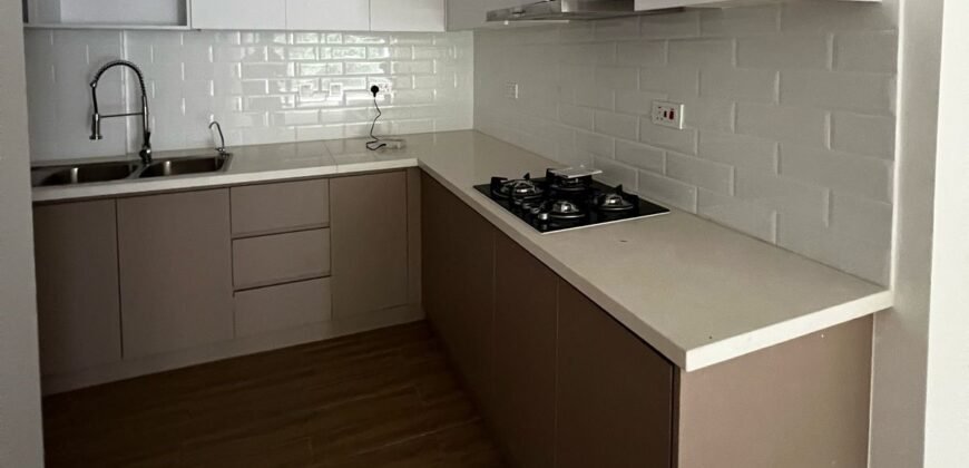 Luxurious Brand-New 3-Bedroom Plus DSQ Apartment