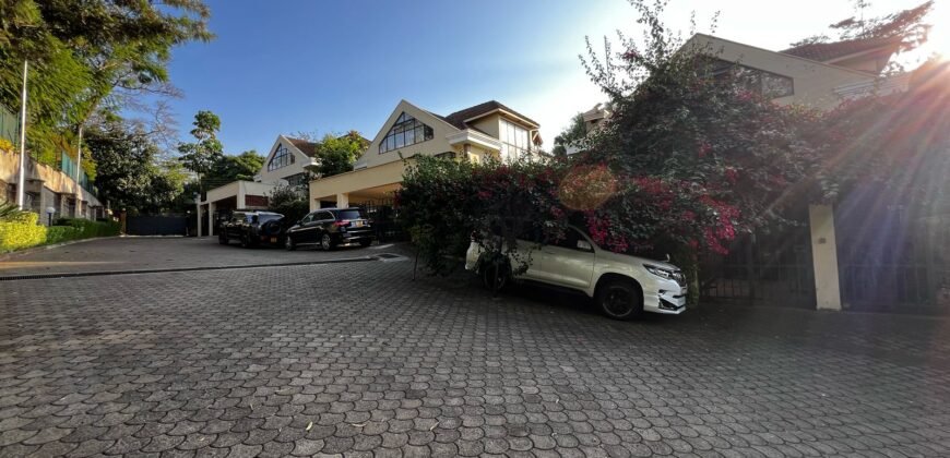 LAVINGTON – 4 TOWNHOUSES FOR SALE ON 1 ACRE