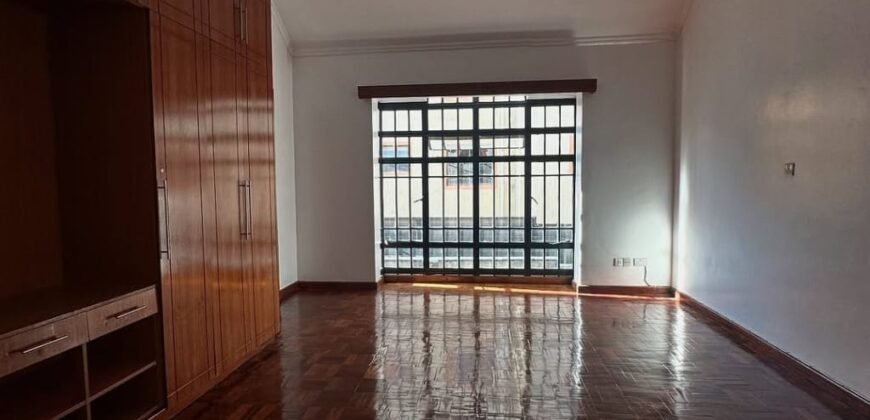 4 bedroom plus Dsq townhouse to let in a gated community