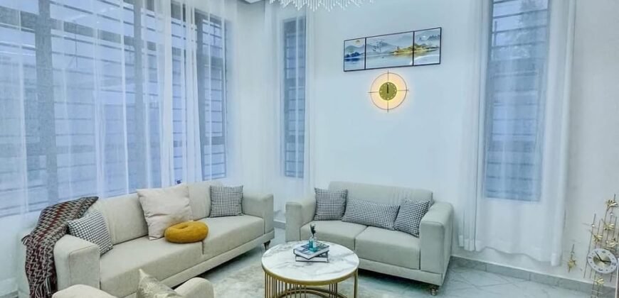 4 bedroom Mansionettes with dsq for sale