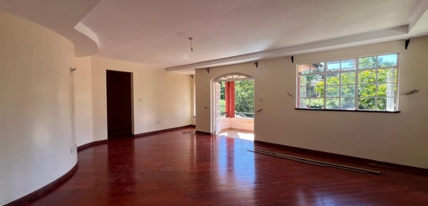 4 bedrooms with 2sqs all ensuite to let in the leafy suburbs of Karen