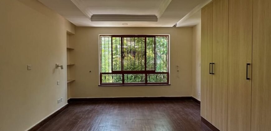 Elegant 5 Bedroom Townhouse in Spring valley