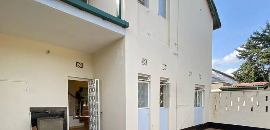 3Bedroom master ensuite+DSQ Townhouse for Rent.