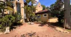 Charming 5 bedrooms with 2sqs all ensuite villa for sale in the leafy suburbs of old Runda
