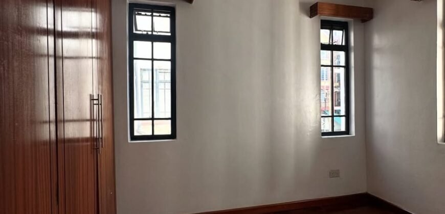4 bedroom plus Dsq townhouse to let in a gated community