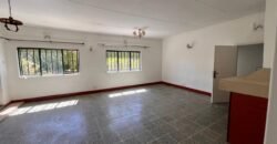 Lovey 3 bedrooms with sq bungalow to let in karen plains.