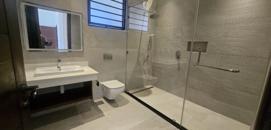 Magnificent 4 bedrooms with 2sqs all ensuite house to let