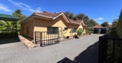 Lovey 3 bedrooms with sq bungalow to let in karen plains.