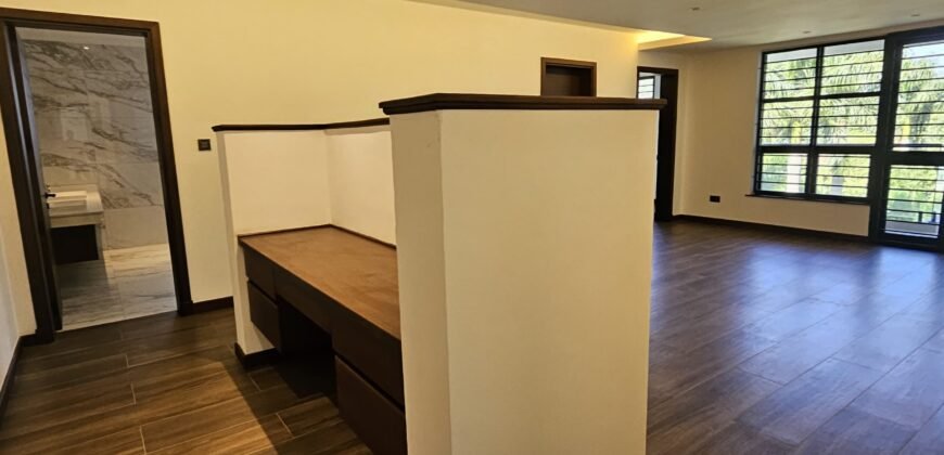 Magnificent 4 bedrooms with 2sqs all ensuite house to let