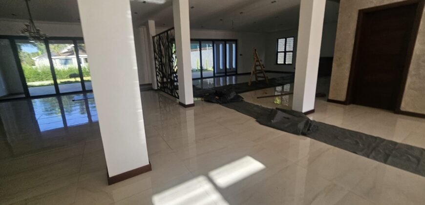 Magnificent 4 bedrooms with 2sqs all ensuite house to let
