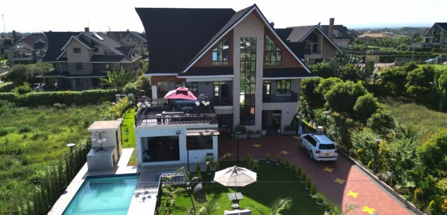 Magnificent 6-Bedroom Home on 1/4 Acre.