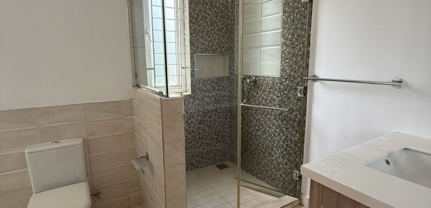TOWNHOUSE TO LET IN LAVINGTON