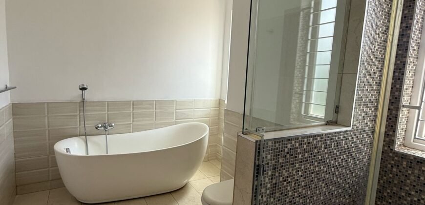 TOWNHOUSE TO LET IN LAVINGTON