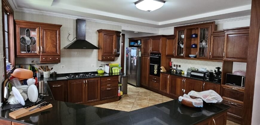 HOUSE TO LET IN LORESHO