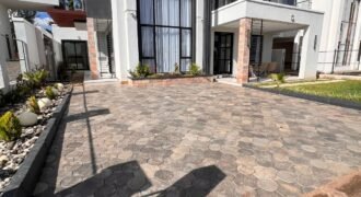 HOUSE FOR SALE IN KAMITI ROAD