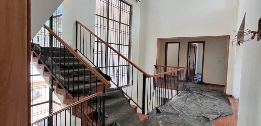 VILLA TO LET IN LORESHO