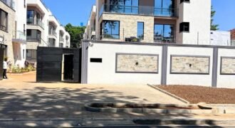 TOWNHOUSE FOR SALE IN LAVINGTON