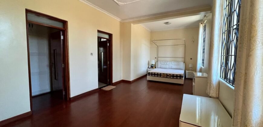 HOUSE FOR SALE IN GIGIRI