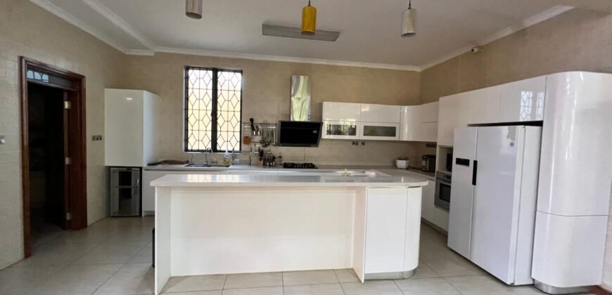 HOUSE FOR SALE IN GIGIRI