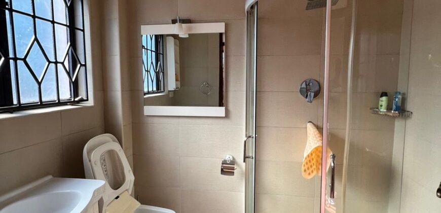 HOUSE FOR SALE IN GIGIRI