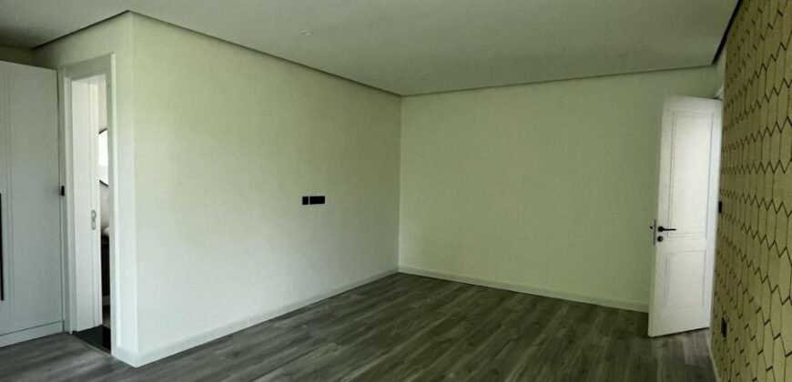 TOWNHOUSE FOR SALE IN LAVINGTON