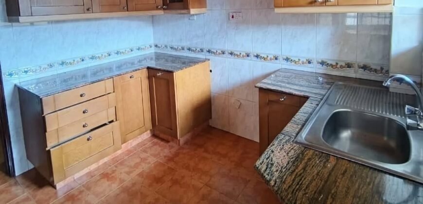 HOUSE TO LET IN LAVINGTON