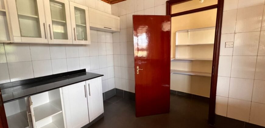 TOWNHOUSE TO LET I LAVINGTON
