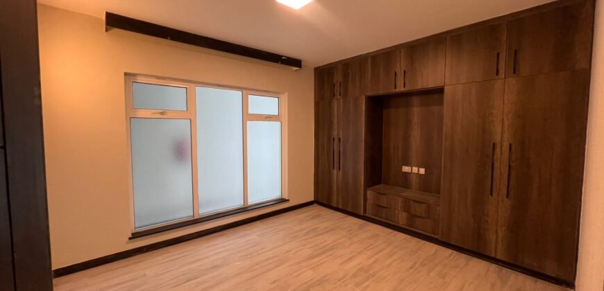 APARTMENT TO LET IN RIVERSIDE