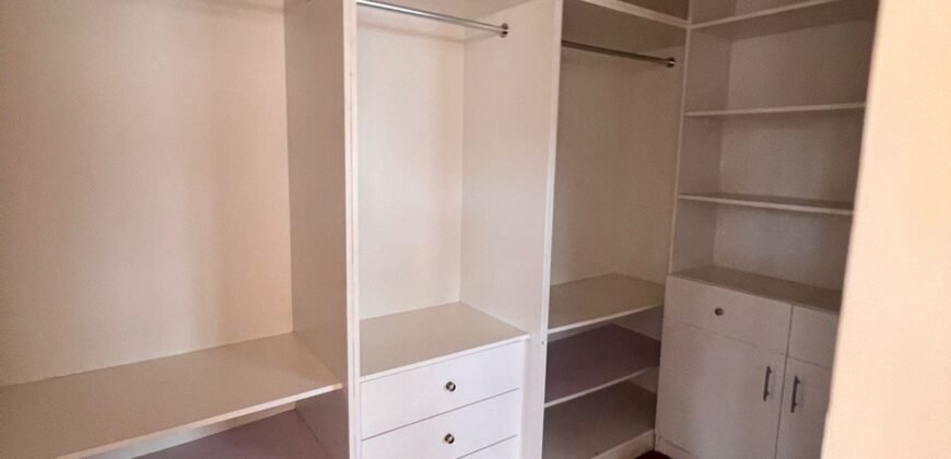 TOWNHOUSE FOR SALE IN LORESHO
