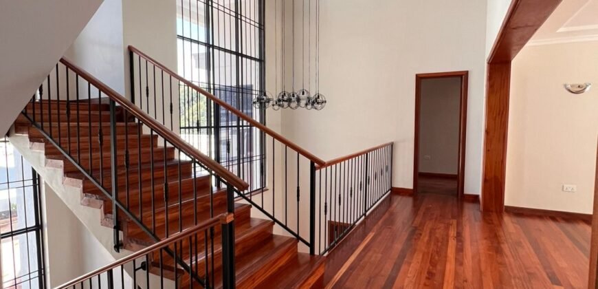 TOWNHOUSE TO LET IN RIVERSIDE