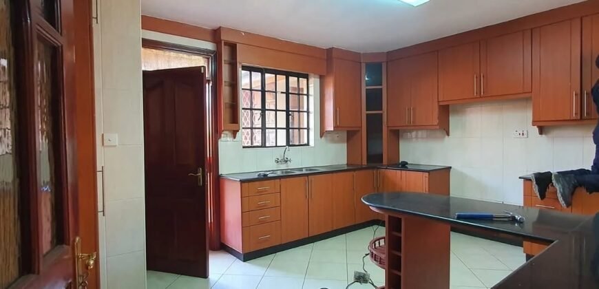 TOWNHOUSE TO LET IN LAVINGTON