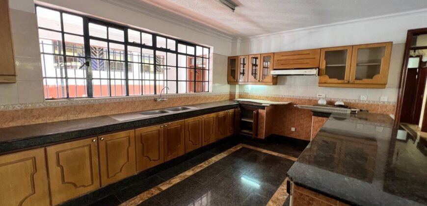 APARTMENT FOR SALE IN LAVINGTON
