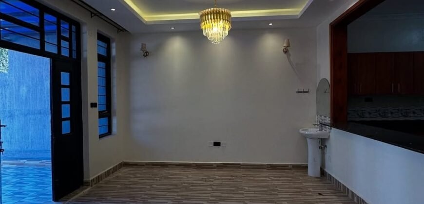 HOUSE TO LET IN KAREN