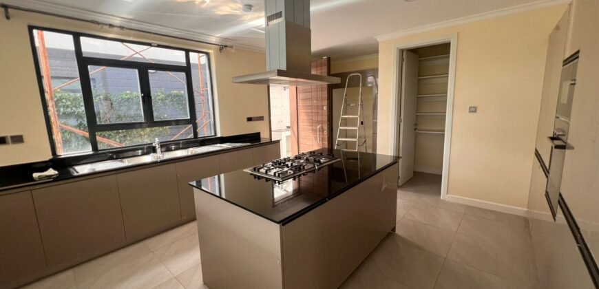 VILLA TO LET IN RUNDA