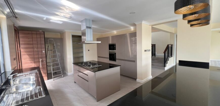 VILLA TO LET IN RUNDA