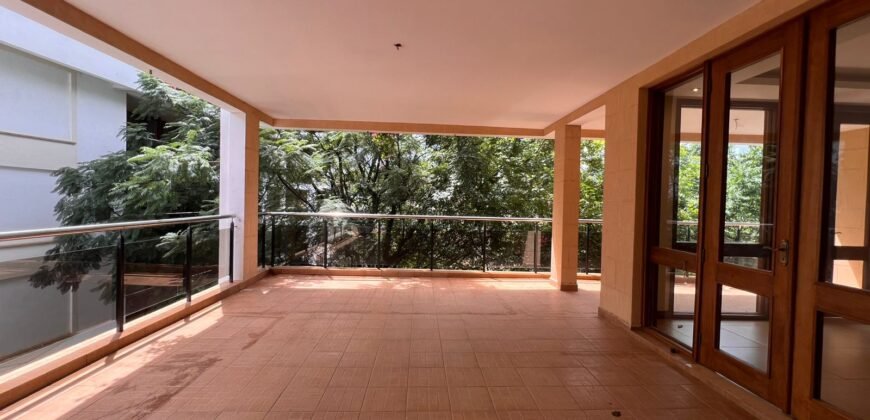 APARTMENT TO LET IN RIVERSIDE DRIVE