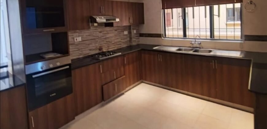 APARTMENT FOR SALE IN DENNIS PRITT