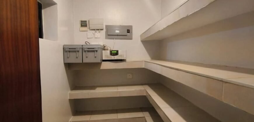 APARTMENT FOR SALE IN DENNIS PRITT