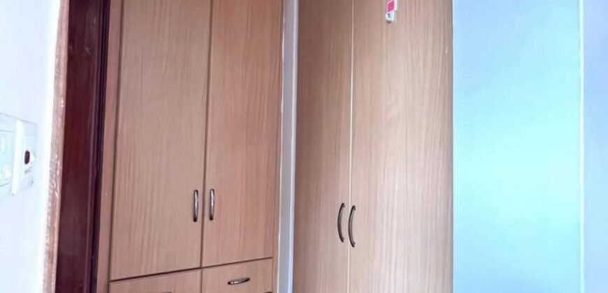 HOUSE TO LET IN LAVINGTON