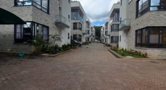 TOWNHOUSE FOR SALE IN LAVINGTON