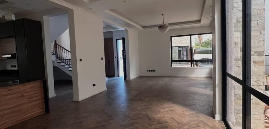 TOWNHOUSE FOR SALE IN LAVINGTON