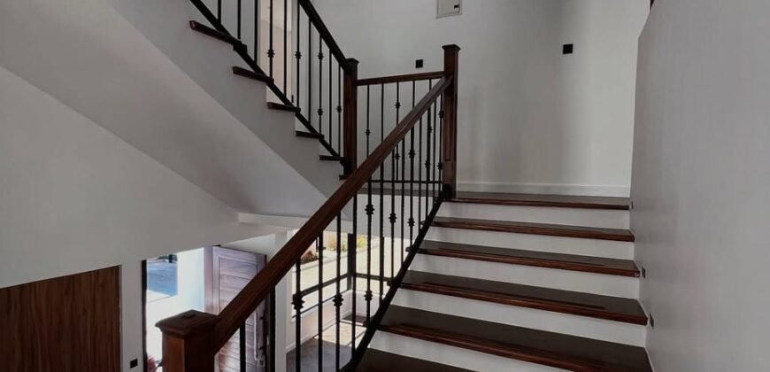TOWNHOUSE FOR SALE IN LAVINGTON