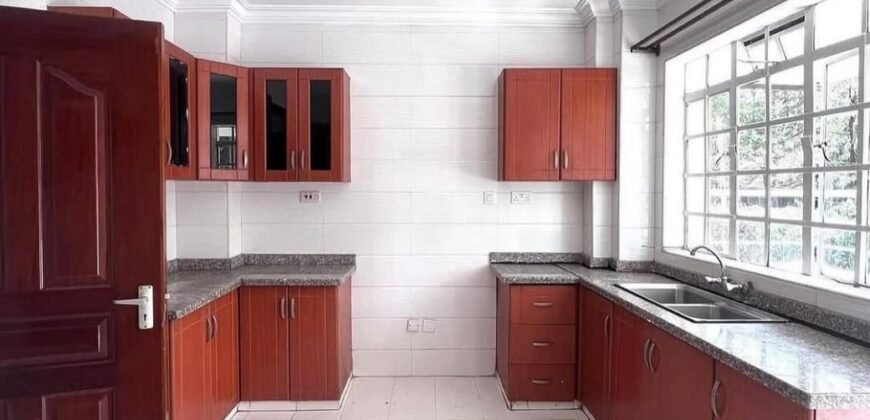 APARTMENT TO LET IN LAVINGTON