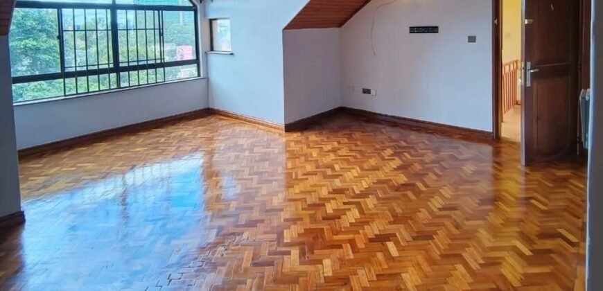 APARTMENT TO LET IN LAVINGTON