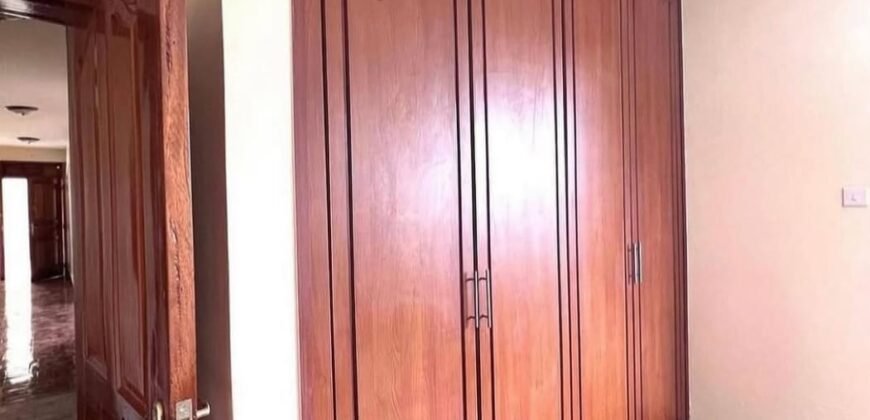 APARTMENT TO LET IN LAVINGTON