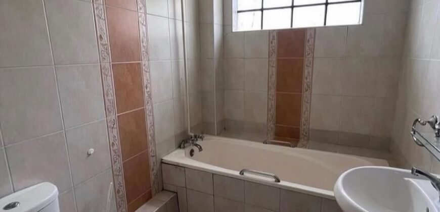 APARTMENT TO LET IN LAVINGTON