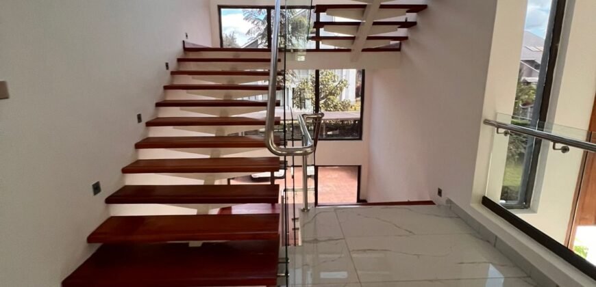 VILLA TO LET IN KAREN