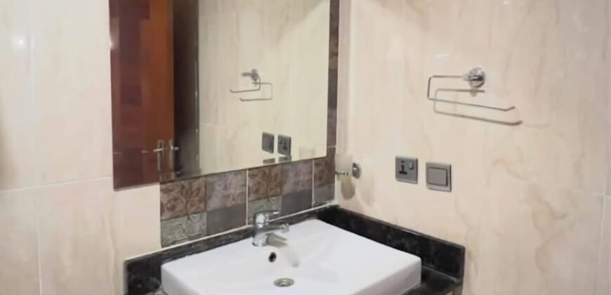 APARTMENT TO LET IN  RIVERSIDE