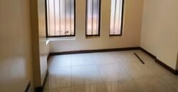 APARTMENT TO LET IN LAVINGTON