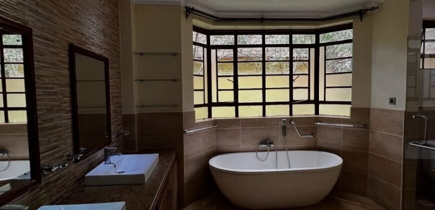 TOWNHOUSE TO LET IN KAREN